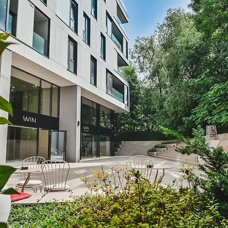The Wonderland - Win Herastrau - Unique - Parking Apartment